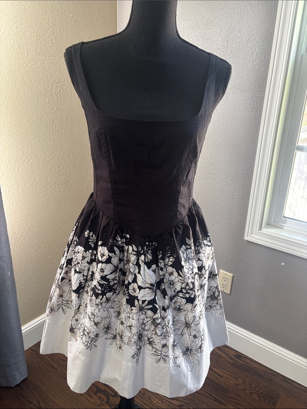 H&M Black and White Floral Fit & Flare Mini Dress